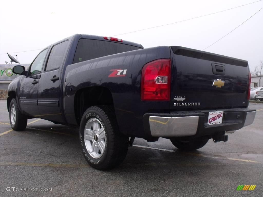 2009 Silverado 1500 LT Crew Cab - Imperial Blue Metallic / Light Titanium photo #3