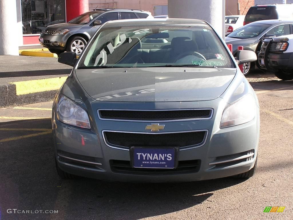 2009 Malibu LS Sedan - Silver Moss Metallic / Titanium photo #2