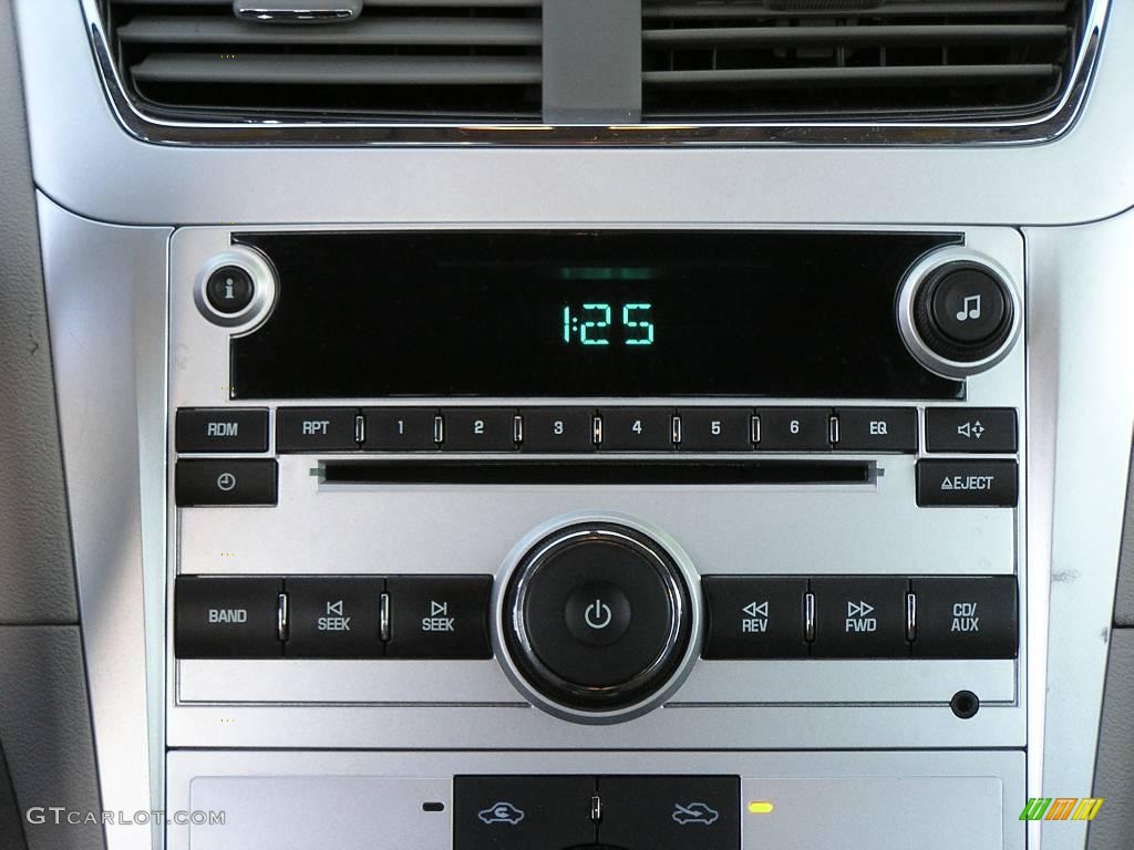 2009 Malibu LS Sedan - Silver Moss Metallic / Titanium photo #11