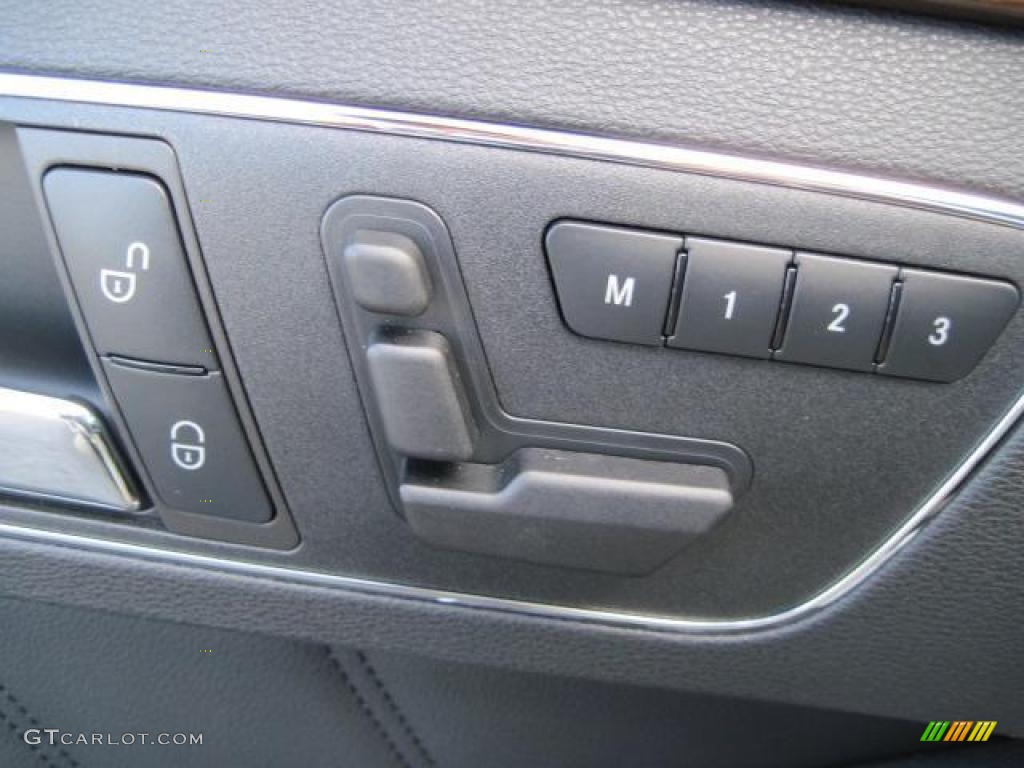 2010 E 350 Sedan - Arctic White / Black photo #12