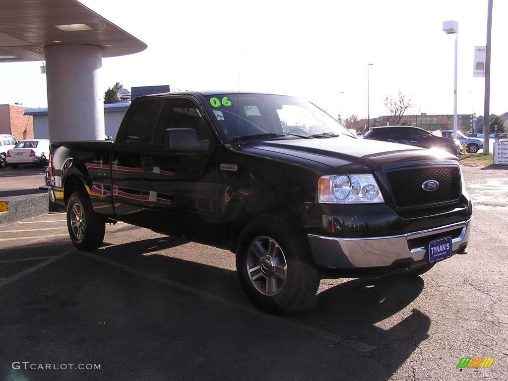 2006 F150 XLT SuperCab 4x4 - Black / Medium/Dark Flint photo #3