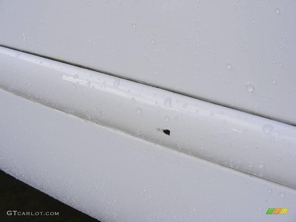 2007 Taurus SE - Vibrant White / Medium/Dark Flint photo #18