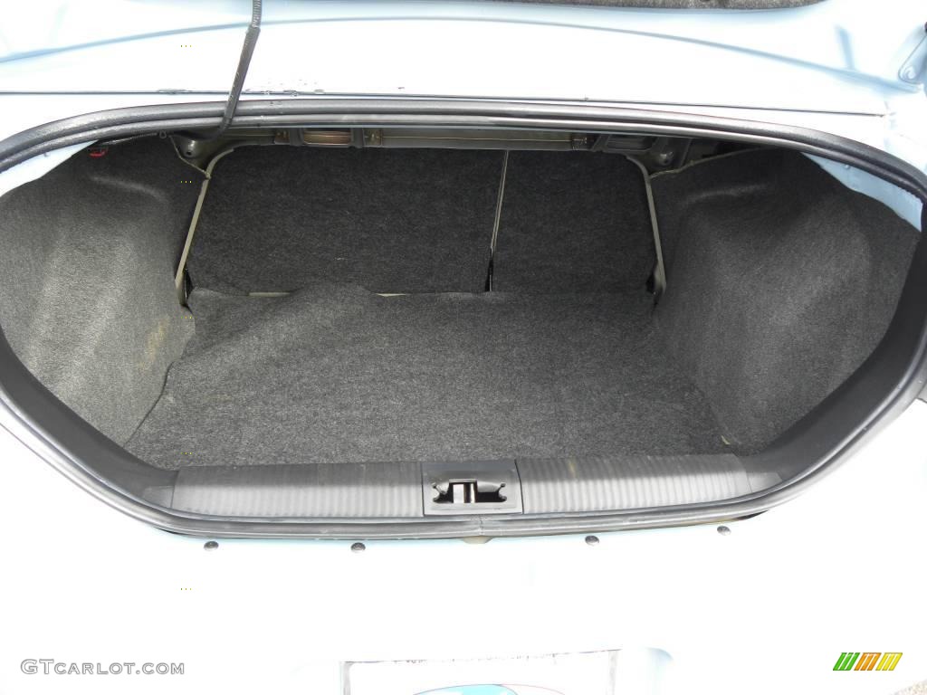 2009 Focus SE Sedan - Light Ice Blue Metallic / Medium Stone photo #14