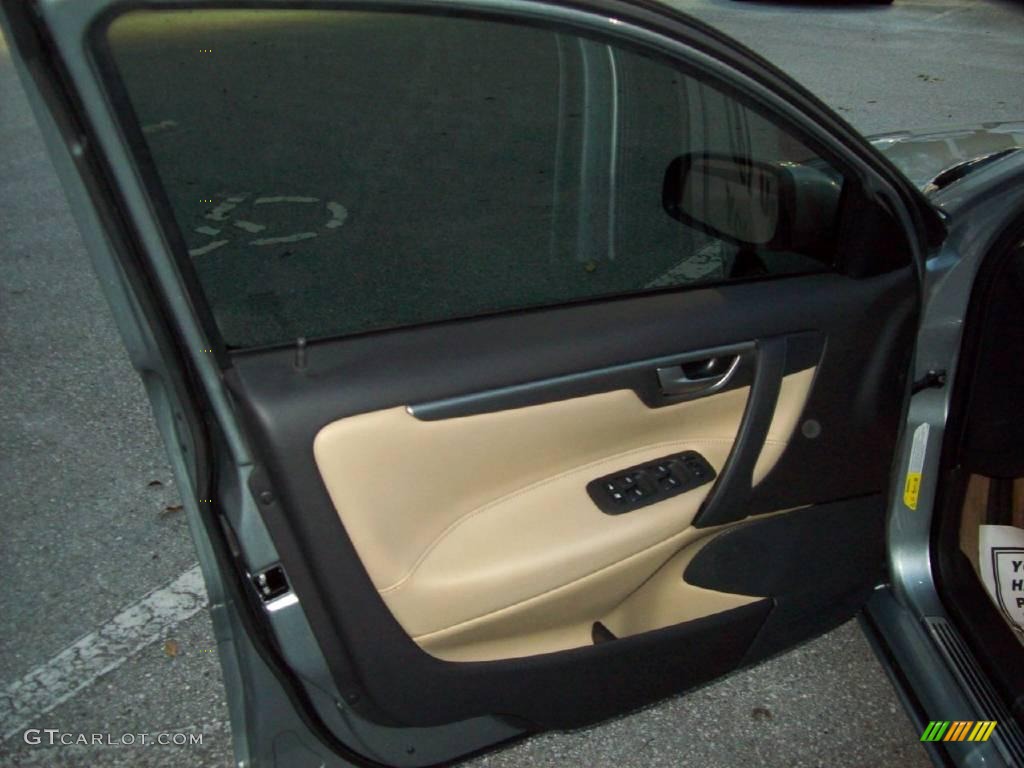 2006 V70 R AWD - Electric Silver Metallic / R Gobi Sand Metallic photo #15