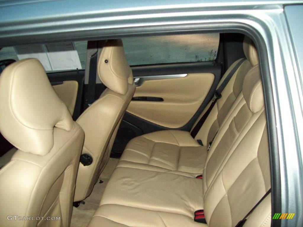 2006 V70 R AWD - Electric Silver Metallic / R Gobi Sand Metallic photo #16