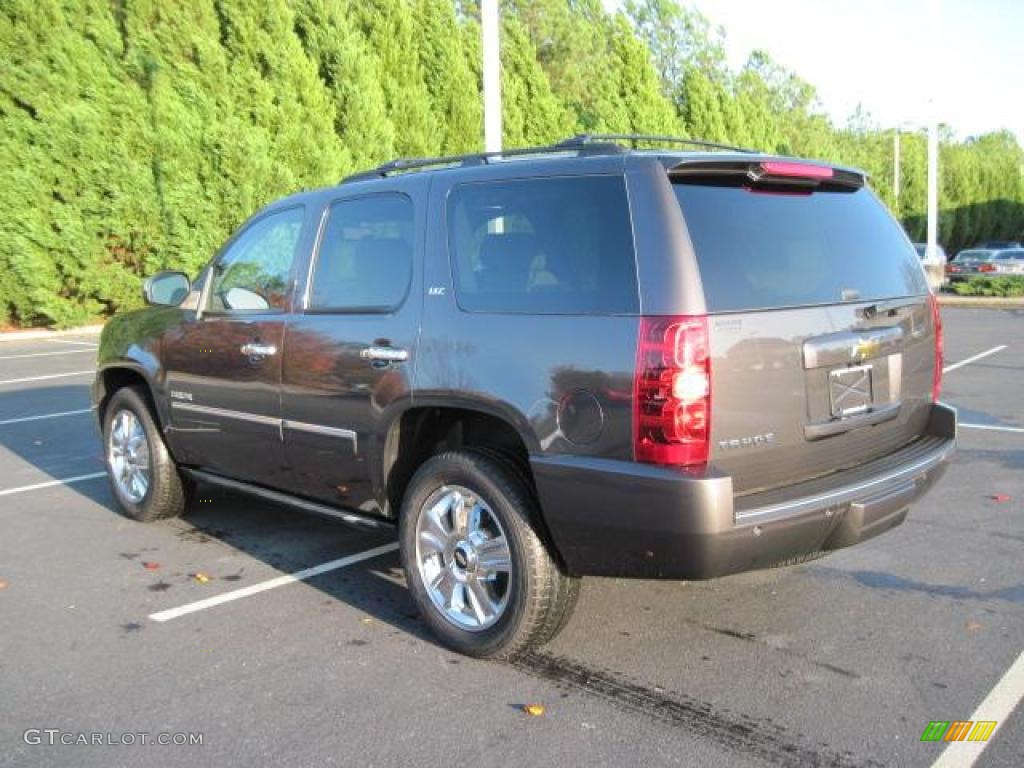 2010 Tahoe LTZ - Taupe Gray Metallic / Light Titanium/Dark Titanium photo #2