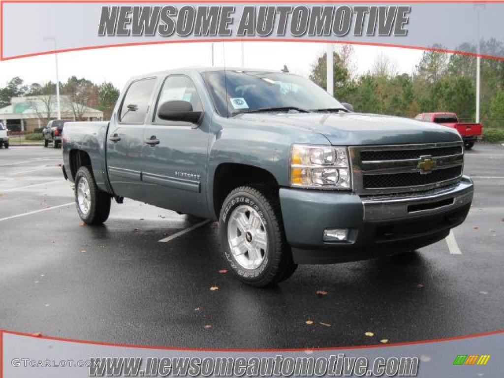 2010 Silverado 1500 LT Crew Cab 4x4 - Blue Granite Metallic / Ebony photo #1