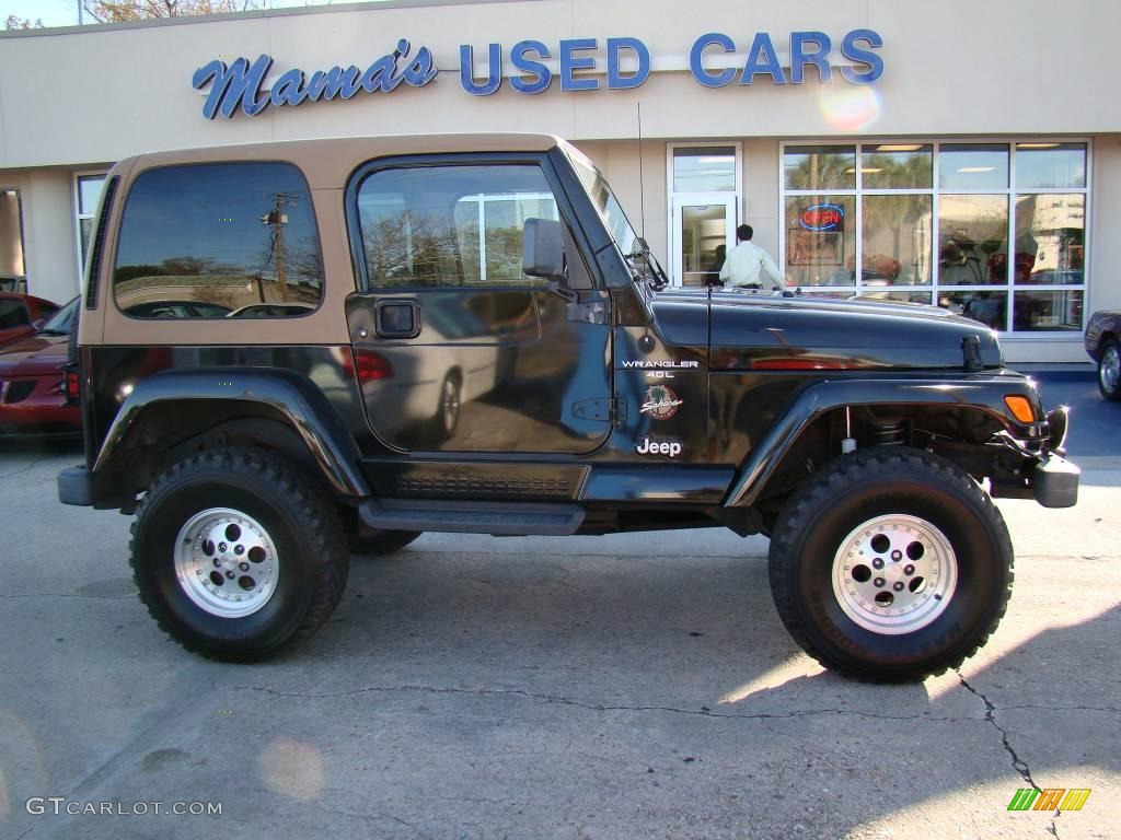 Black Jeep Wrangler