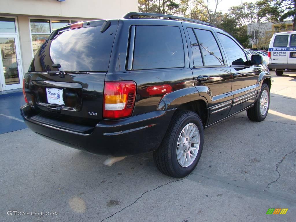 2004 Grand Cherokee Limited 4x4 - Brillant Black Crystal Pearl / Taupe photo #45