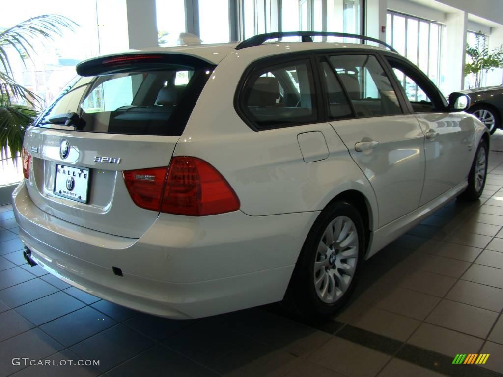 2009 3 Series 328xi Sport Wagon - Alpine White / Saddle Brown Dakota Leather photo #4