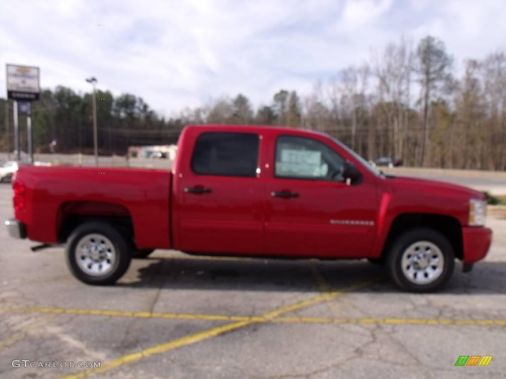 2009 Silverado 1500 LS Crew Cab - Victory Red / Dark Titanium photo #6