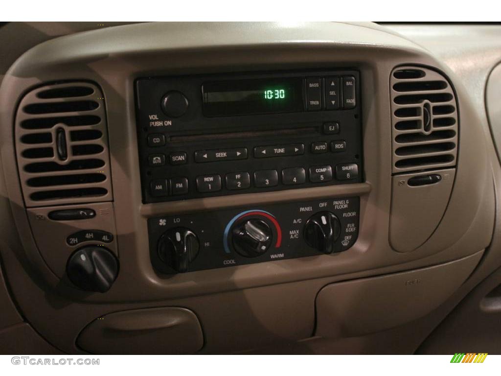 2001 F150 XLT SuperCrew 4x4 - Dark Highland Green Metallic / Medium Parchment photo #12