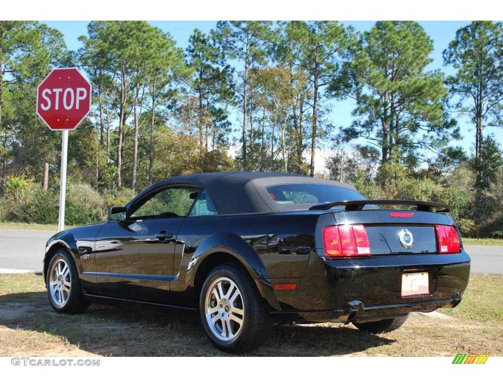 2005 Mustang GT Premium Convertible - Black / Dark Charcoal photo #3