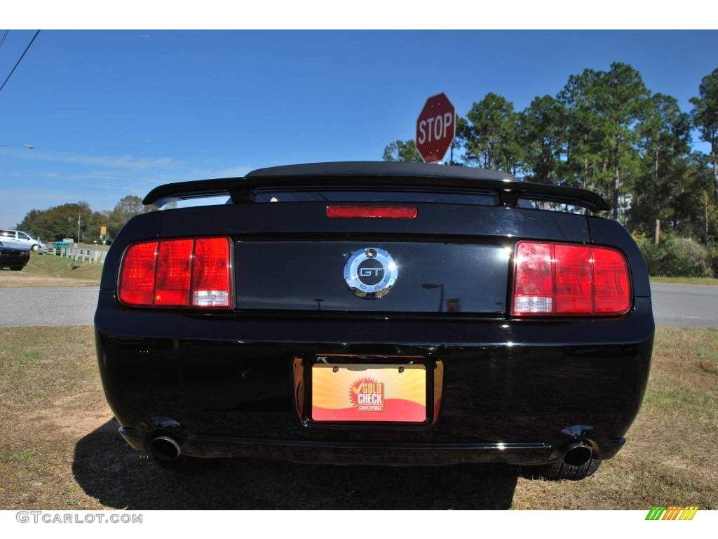2005 Mustang GT Premium Convertible - Black / Dark Charcoal photo #4