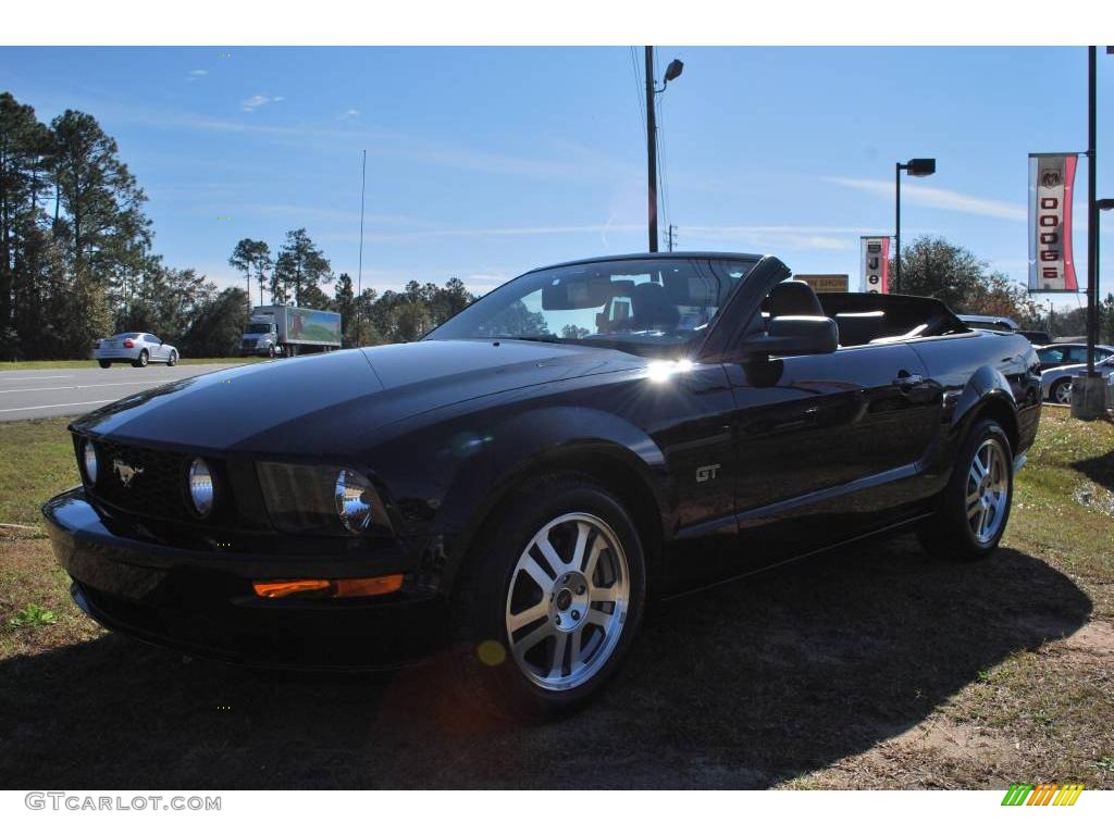 2005 Mustang GT Premium Convertible - Black / Dark Charcoal photo #13