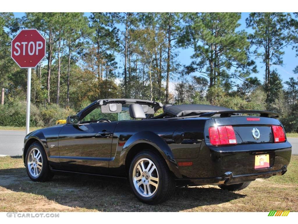2005 Mustang GT Premium Convertible - Black / Dark Charcoal photo #15