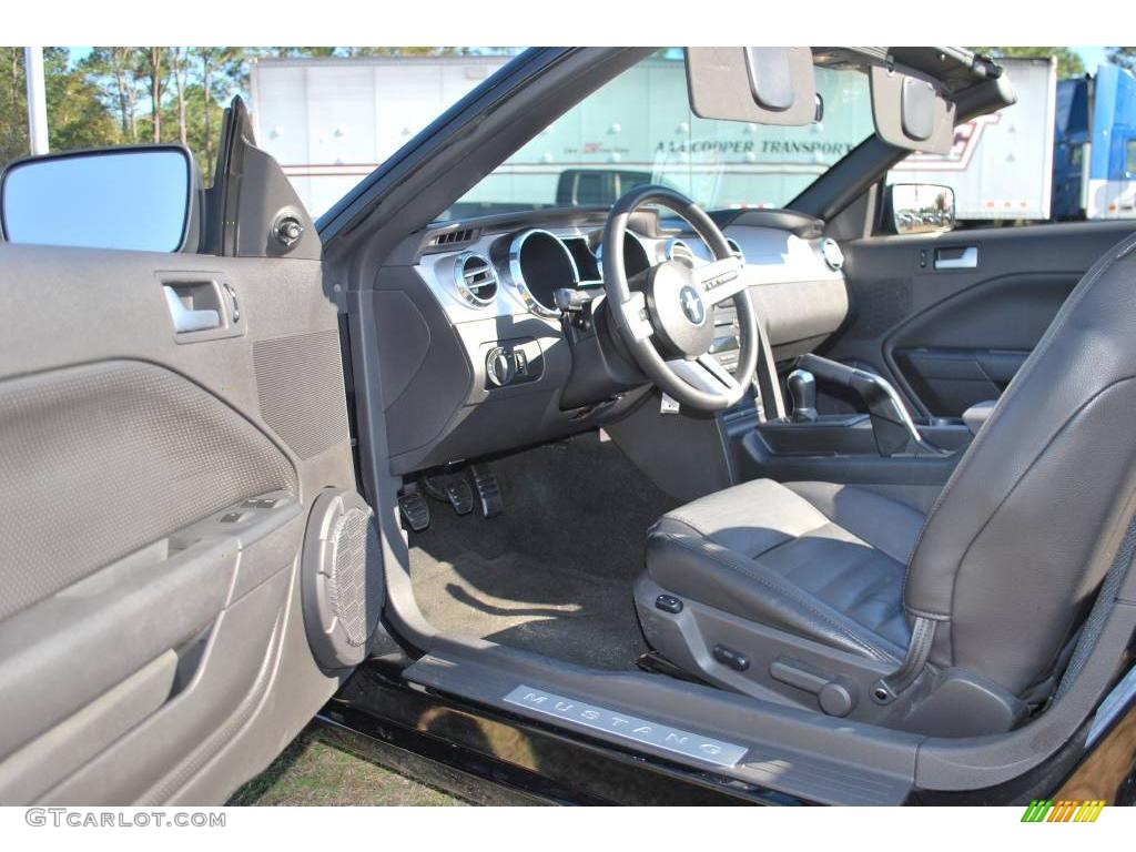 2005 Mustang GT Premium Convertible - Black / Dark Charcoal photo #21