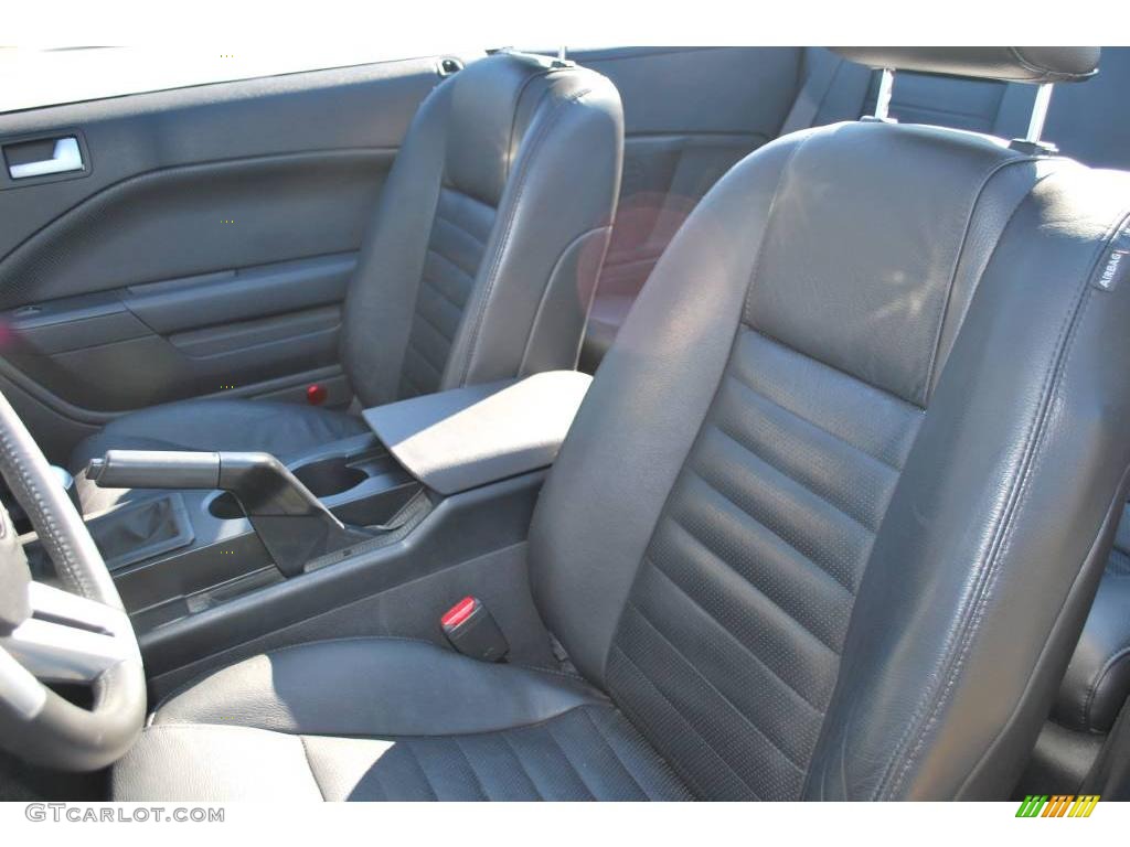 2005 Mustang GT Premium Convertible - Black / Dark Charcoal photo #22