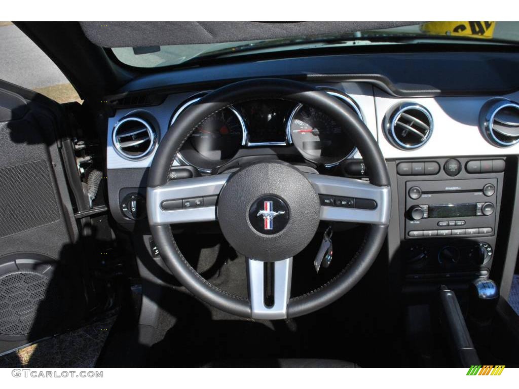 2005 Mustang GT Premium Convertible - Black / Dark Charcoal photo #27