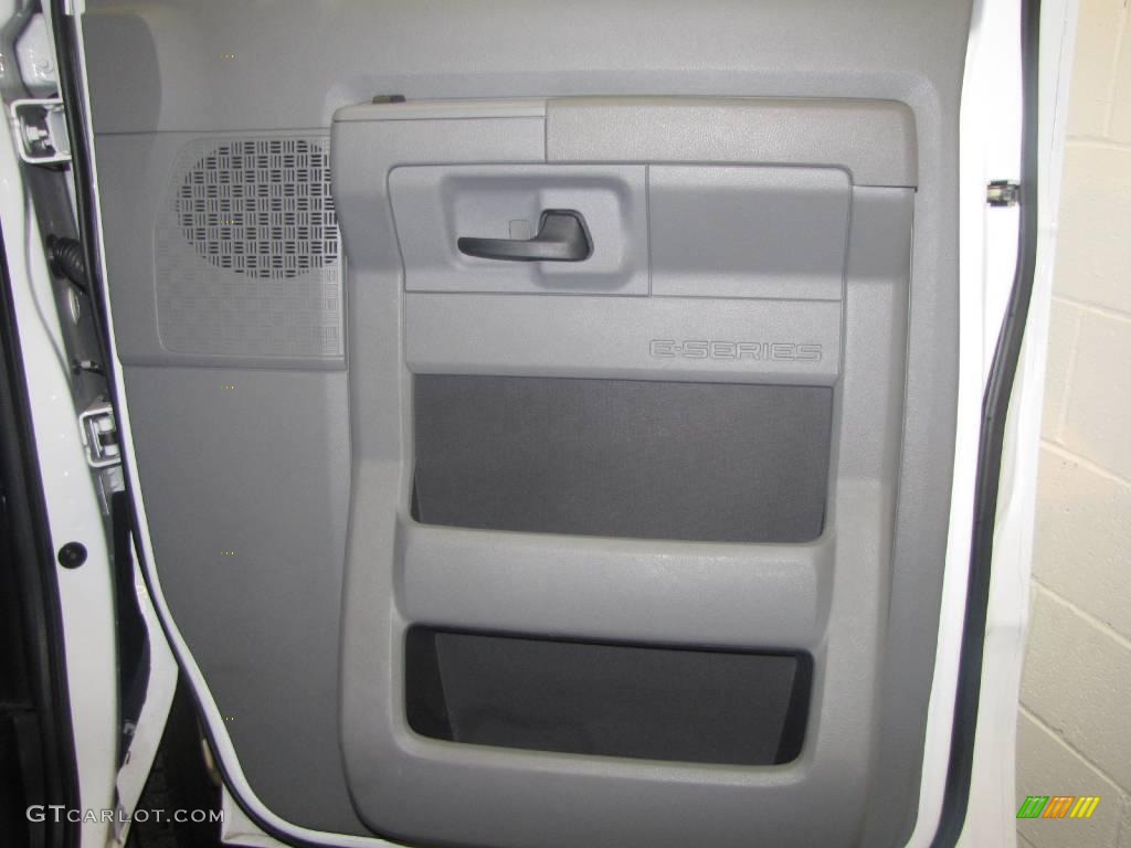 2009 E Series Van E350 Super Duty XLT Extended Passenger - Oxford White / Medium Flint photo #14