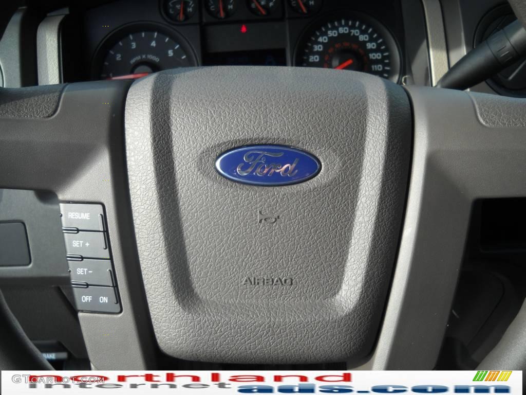 2010 F150 STX SuperCab 4x4 - Oxford White / Tan photo #19