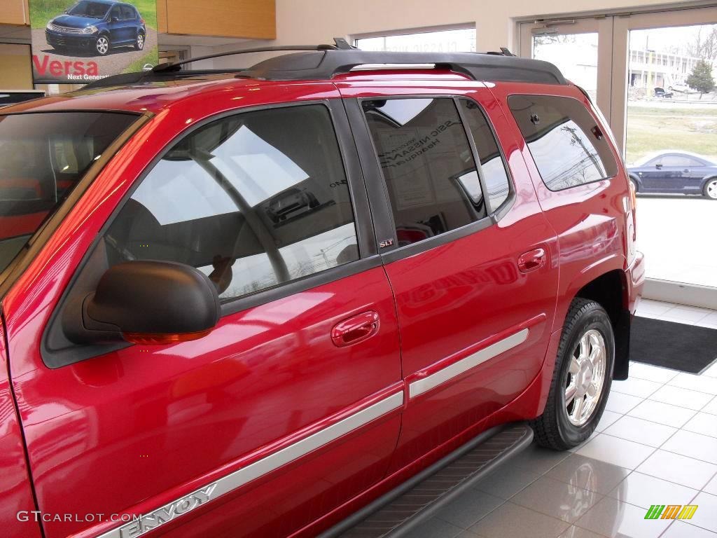 2002 Envoy XL SLT 4x4 - Magnetic Red Metallic / Dark Pewter photo #8