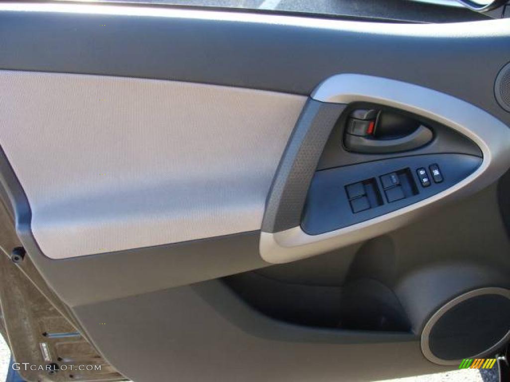 2008 RAV4 4WD - Black / Taupe photo #6