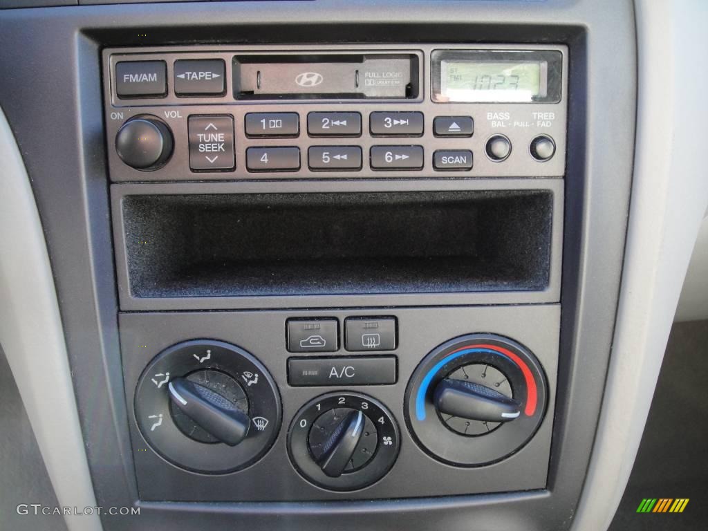 2001 Elantra GLS - Noble White / Gray photo #15