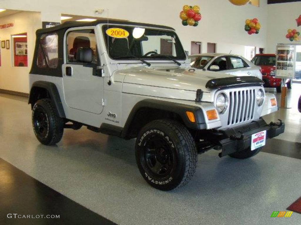 2004 Wrangler SE 4x4 - Stone White / Dark Slate Gray photo #7