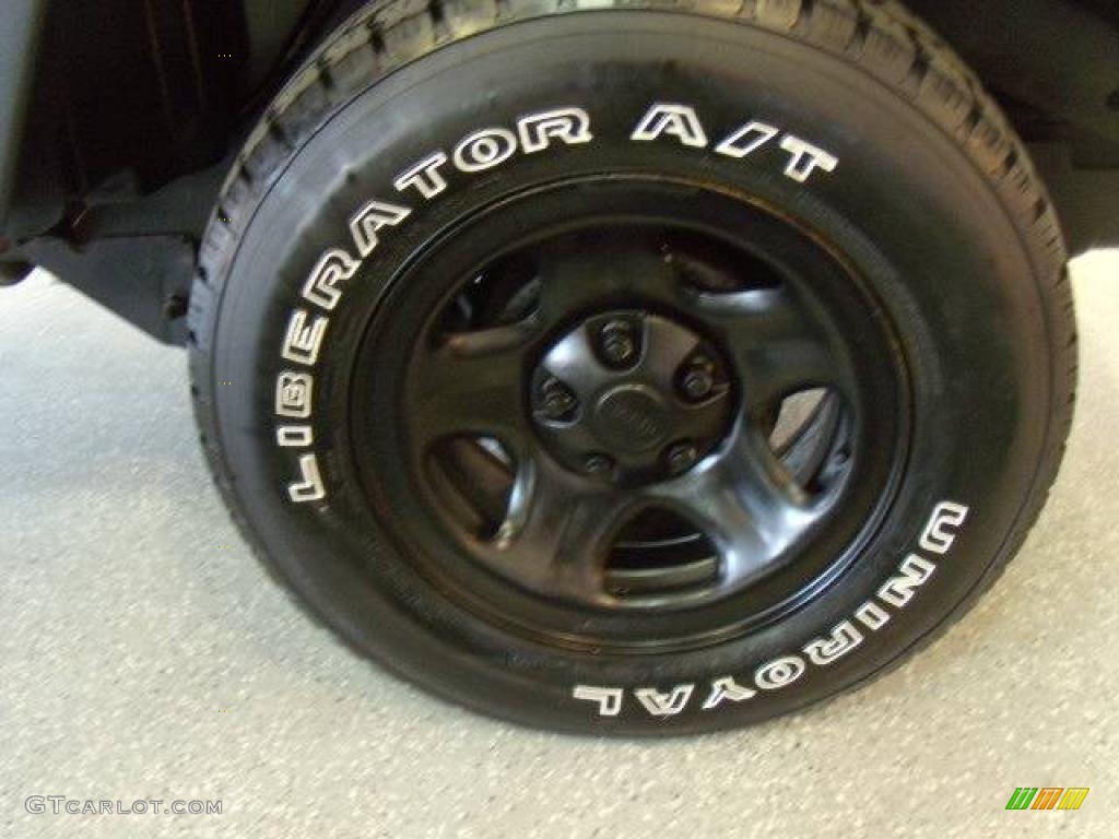 2004 Wrangler SE 4x4 - Stone White / Dark Slate Gray photo #13