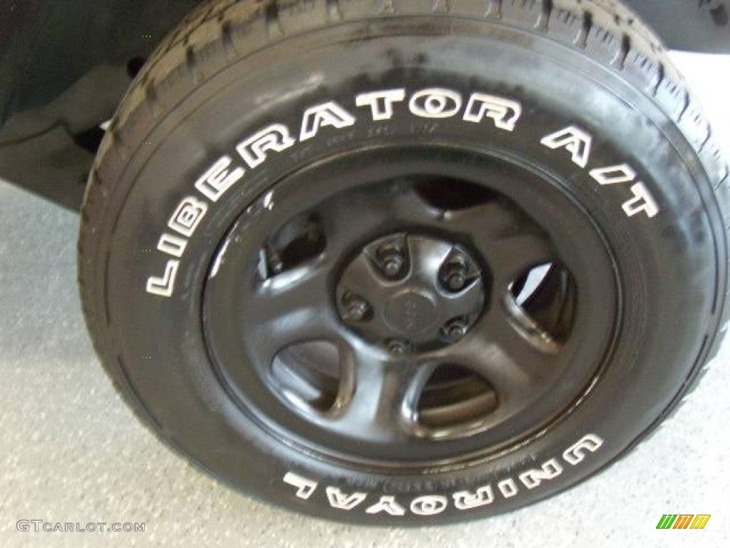 2004 Wrangler SE 4x4 - Stone White / Dark Slate Gray photo #15