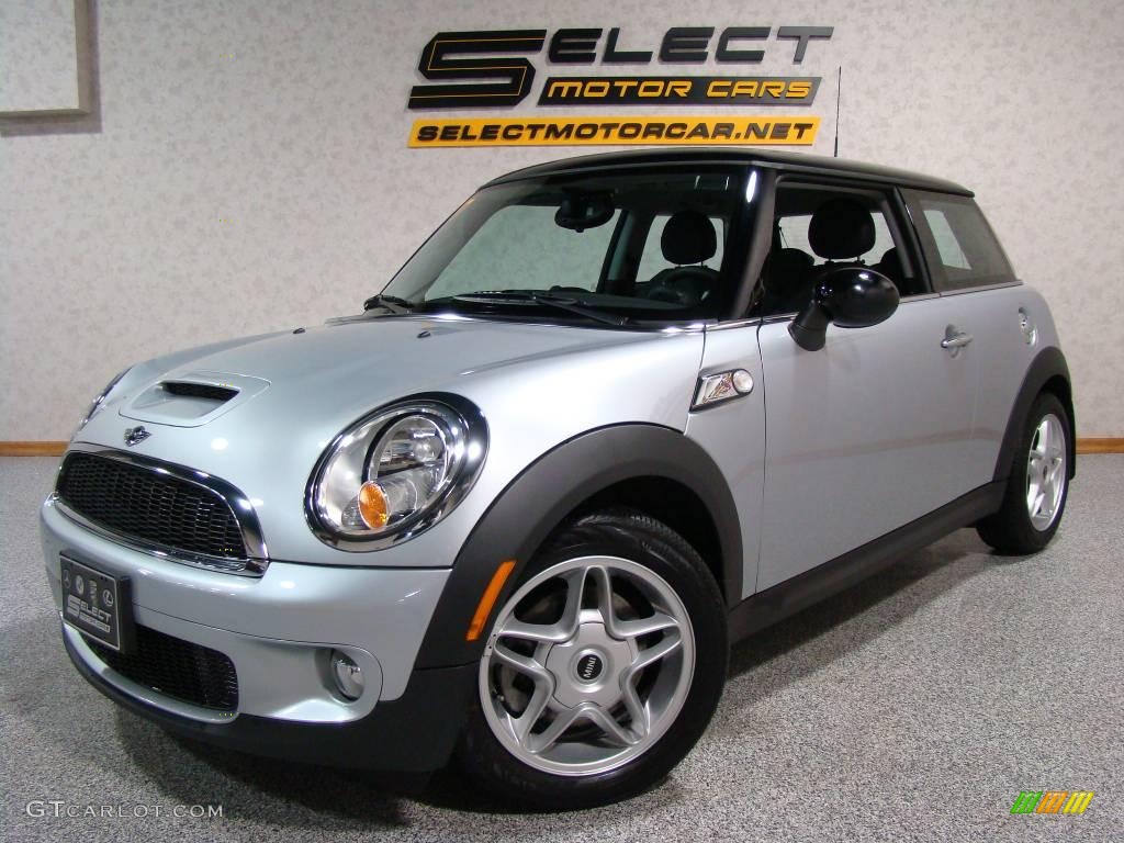 Pure Silver Metallic Mini Cooper