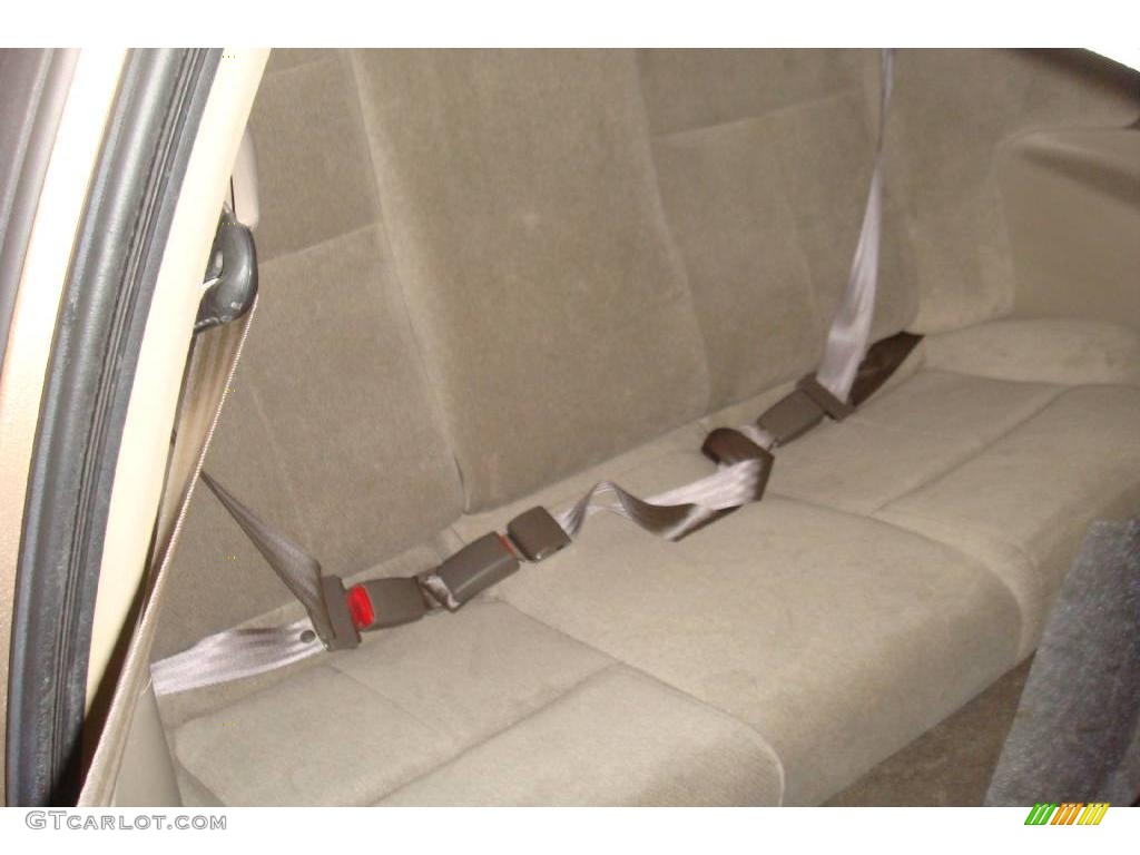 1999 Alero GL Coupe - Gold Metallic / Neutral photo #11