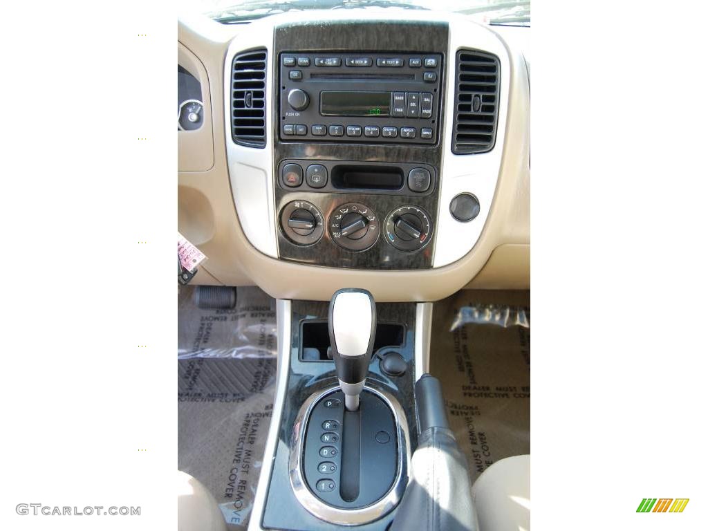 2007 Mariner Convenience - Light Tundra Metallic / Pebble photo #13