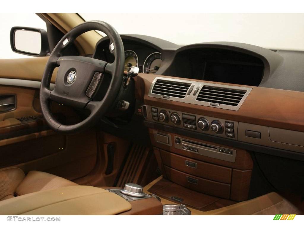 2006 7 Series 750i Sedan - Alpine White / Black/Natural Brown photo #17