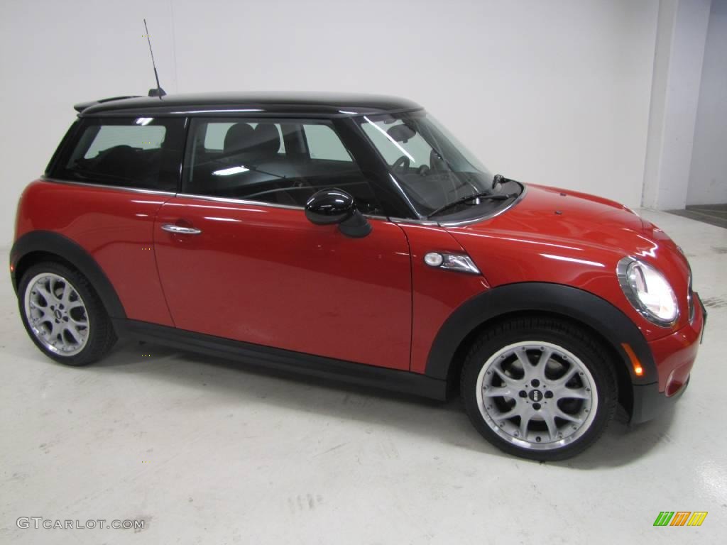 2007 Cooper S Hardtop - Chili Red / Rooster Red/Carbon Black photo #2