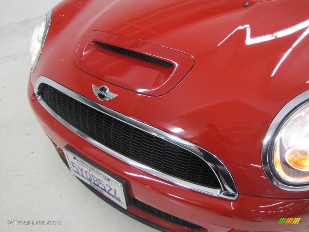 2007 Cooper S Hardtop - Chili Red / Rooster Red/Carbon Black photo #13