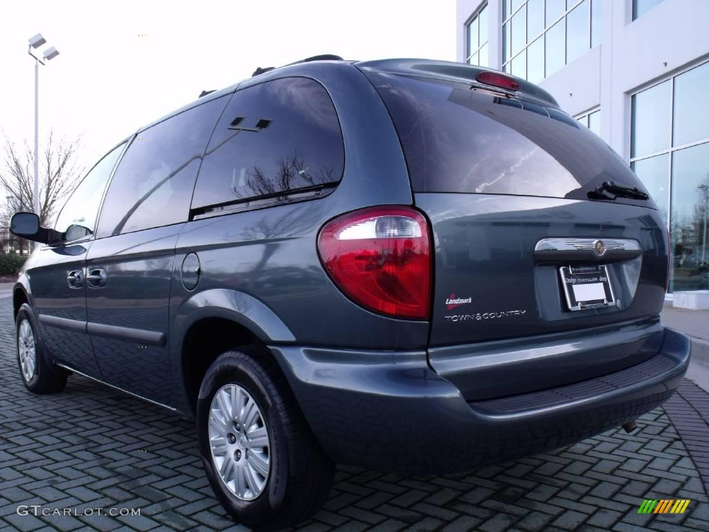 2007 Town & Country  - Magnesium Pearl / Medium Slate Gray photo #3