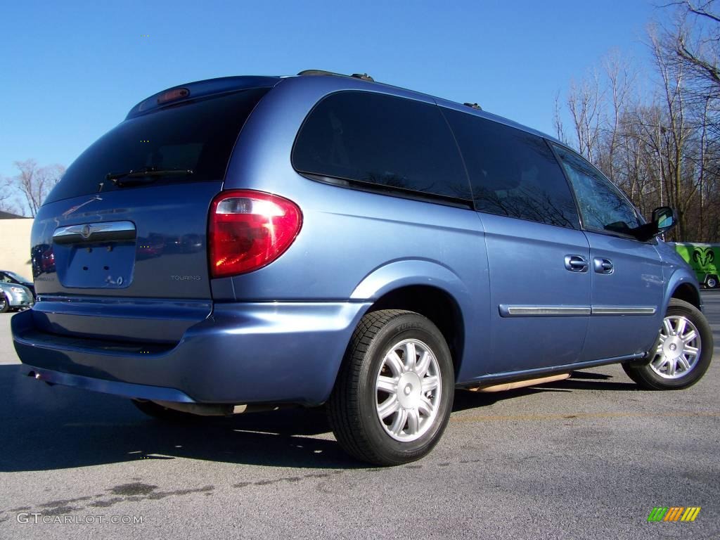 2007 Town & Country Touring - Marine Blue Pearl / Medium Slate Gray photo #6