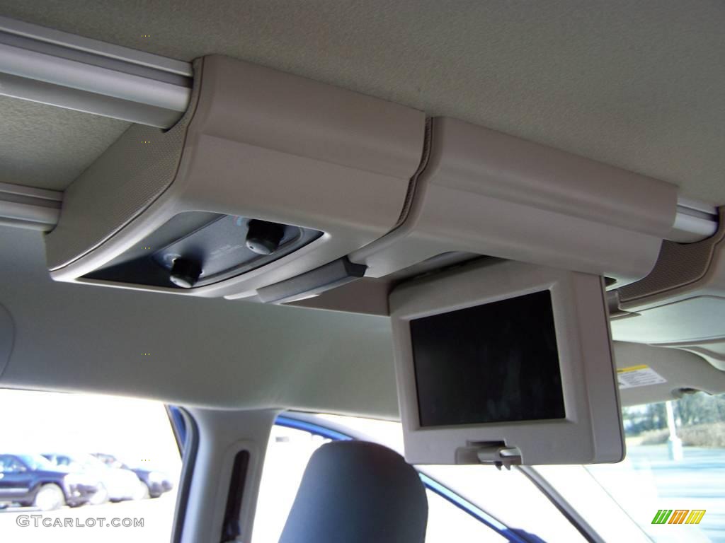 2007 Town & Country Touring - Marine Blue Pearl / Medium Slate Gray photo #15