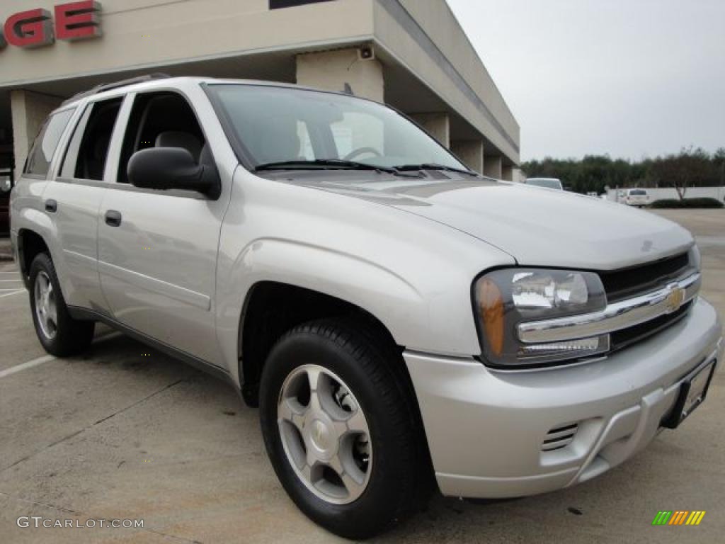 2007 TrailBlazer LS - Silverstone Metallic / Light Gray photo #1