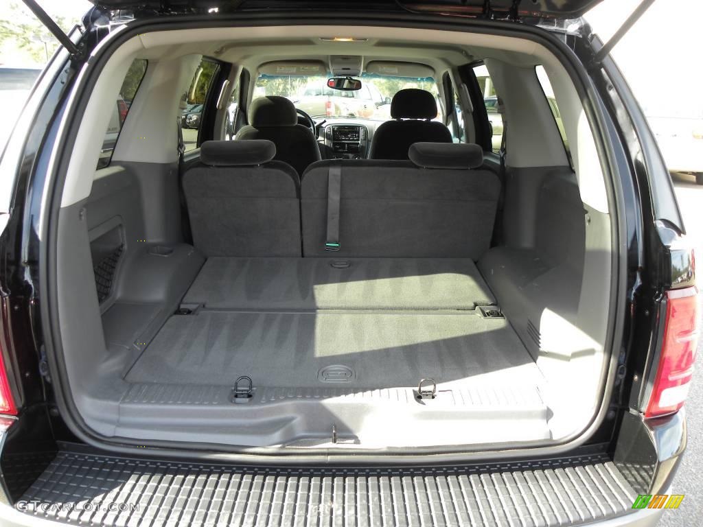 2002 Explorer XLT 4x4 - Black Clearcoat / Graphite photo #16