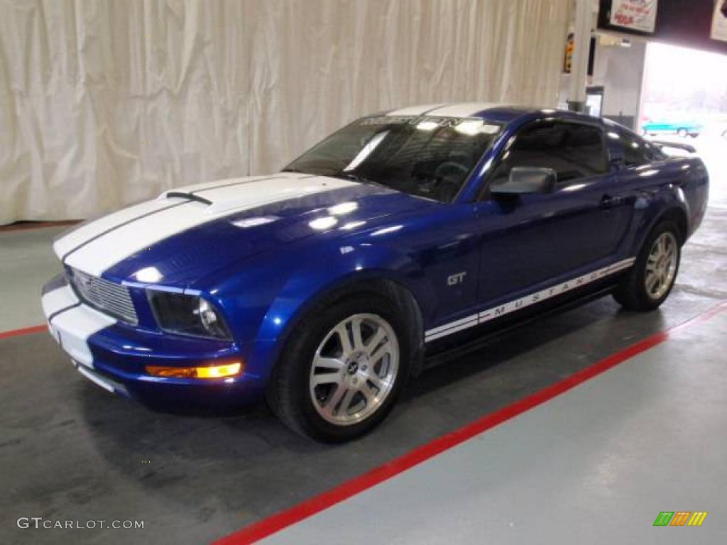 2005 Mustang V6 Deluxe Coupe - Sonic Blue Metallic / Dark Charcoal photo #1