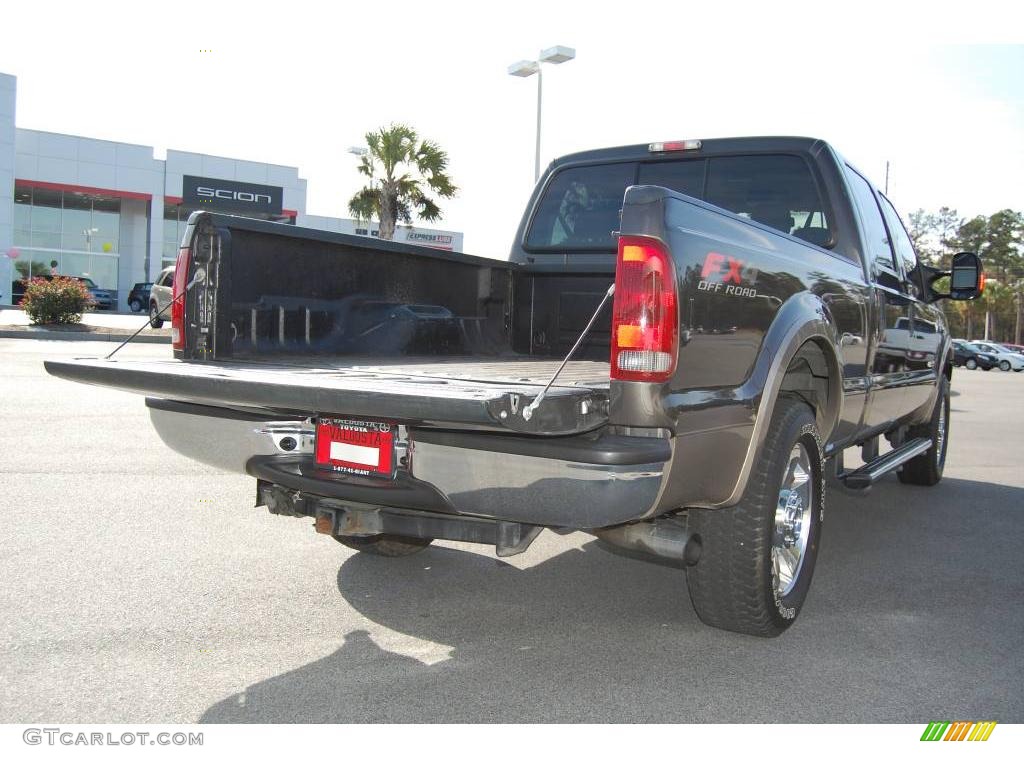 2006 F250 Super Duty Lariat Crew Cab 4x4 - Dark Stone Metallic / Tan photo #6