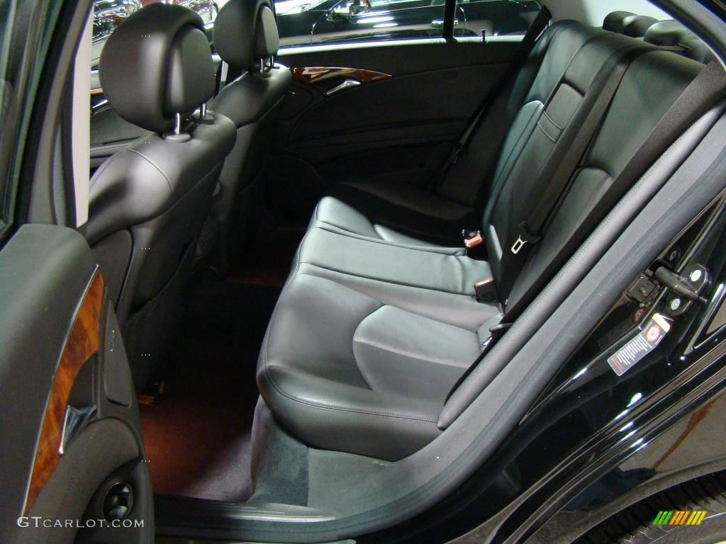 2006 E 350 4Matic Sedan - Black / Charcoal photo #13