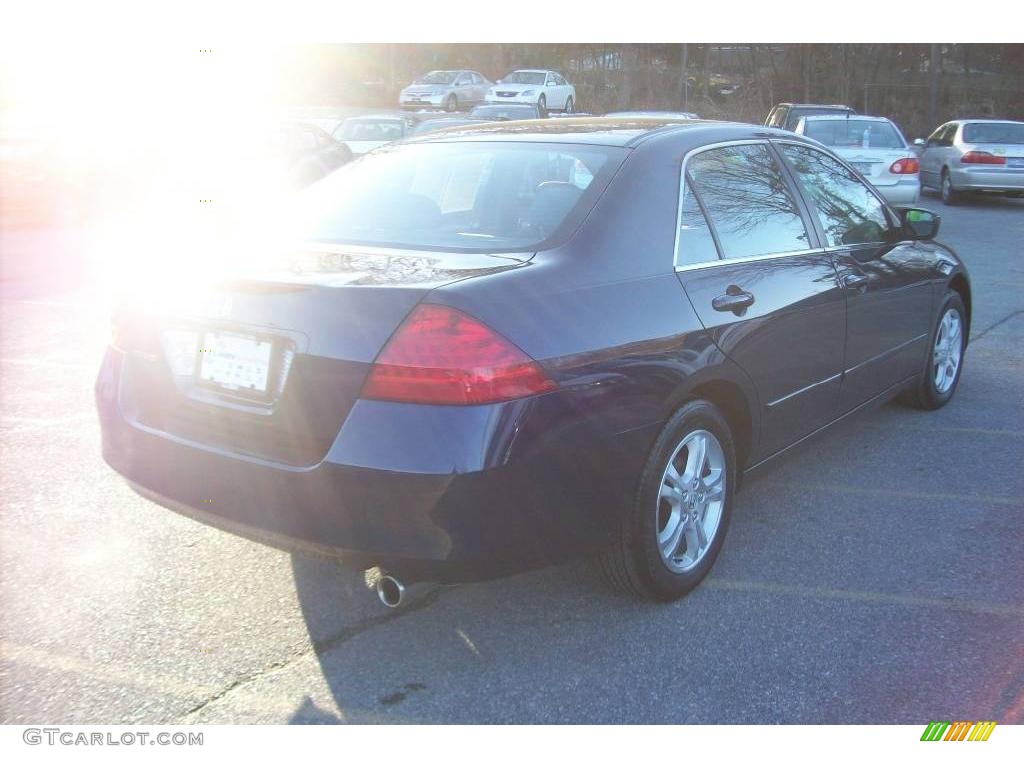 2007 Accord SE Sedan - Royal Blue Pearl / Gray photo #22