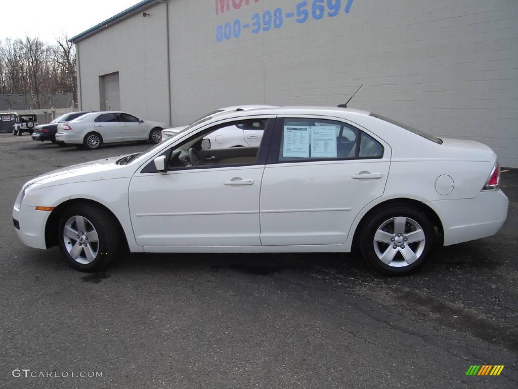 2008 Fusion SE - White Suede / Camel photo #2