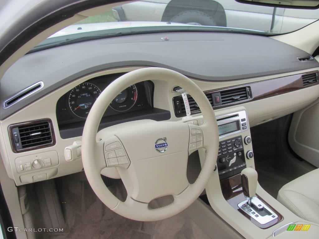 2009 V70 3.2 - Ice White / Sandstone photo #7