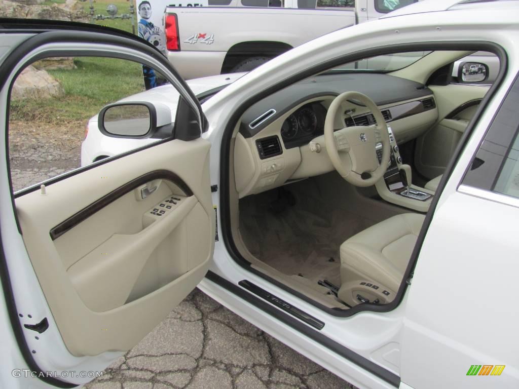 2009 V70 3.2 - Ice White / Sandstone photo #20
