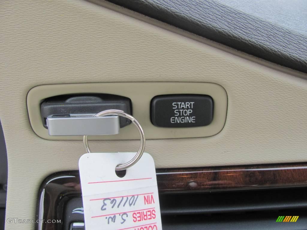 2009 V70 3.2 - Ice White / Sandstone photo #25